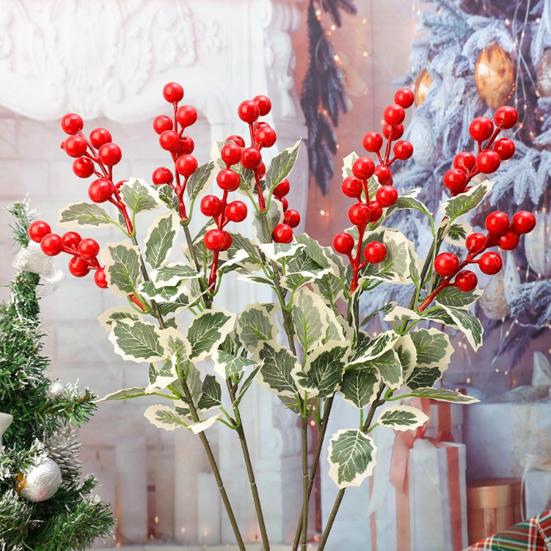 45cmの人工的な赤いベリーの植物オーナメント。クリスマスツ - Christmas Wreath Fake のレビューと価格